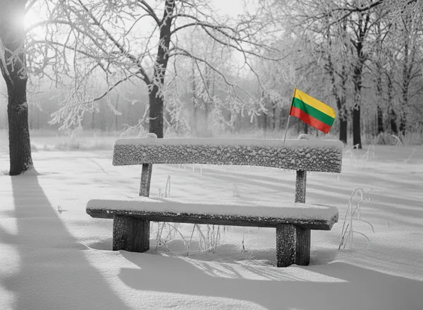 Dvidešimt parašų prieš minus dvidešimt vieną